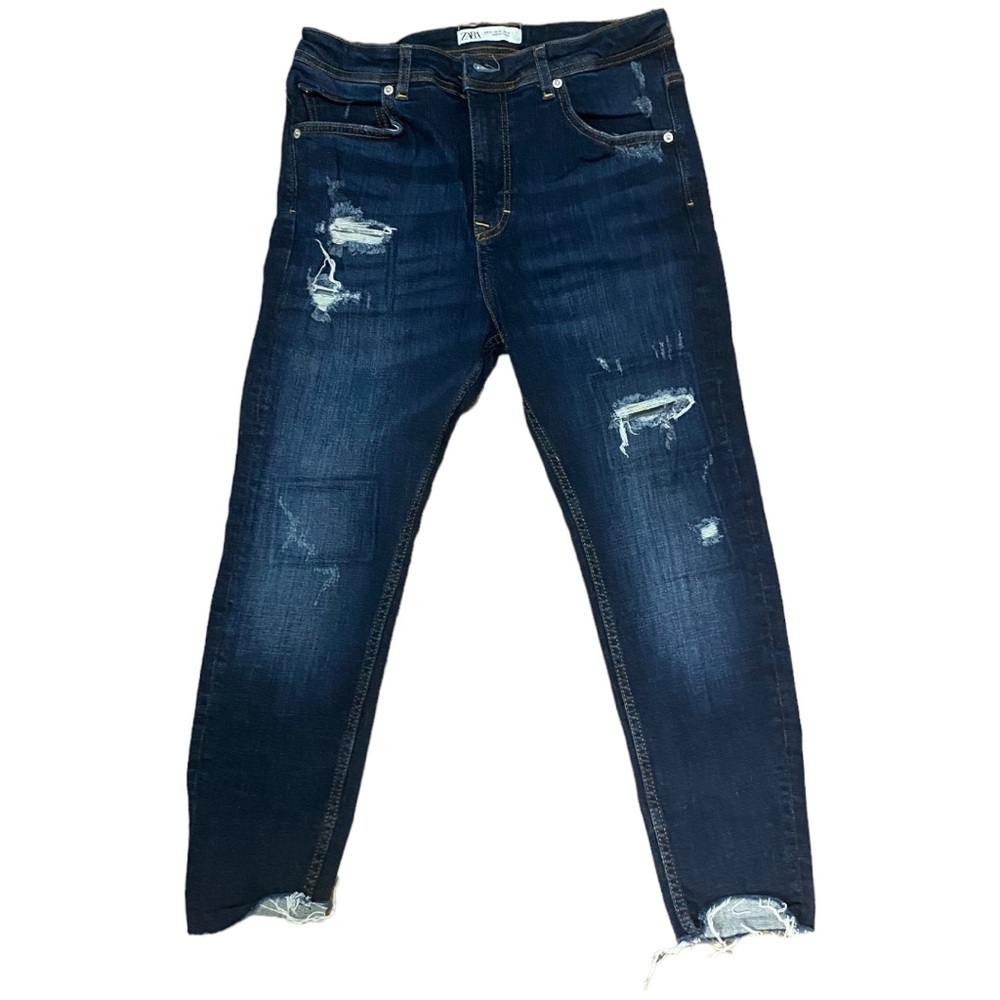 NWOT ZARA HI RISE SUPER STRETCHY DISTRESSED ANKLE JEANS W/RAW CHEWED HEM